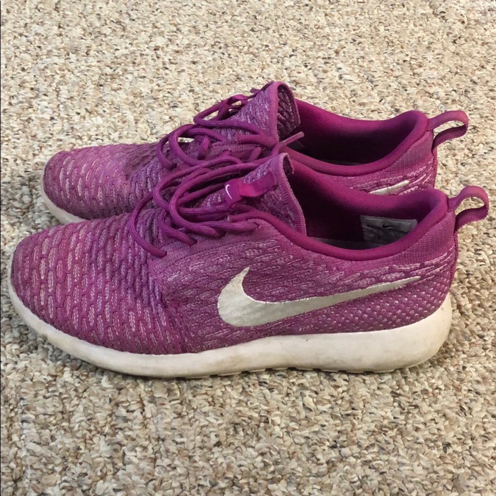 PINK NIKE FLYKNIT SHOES